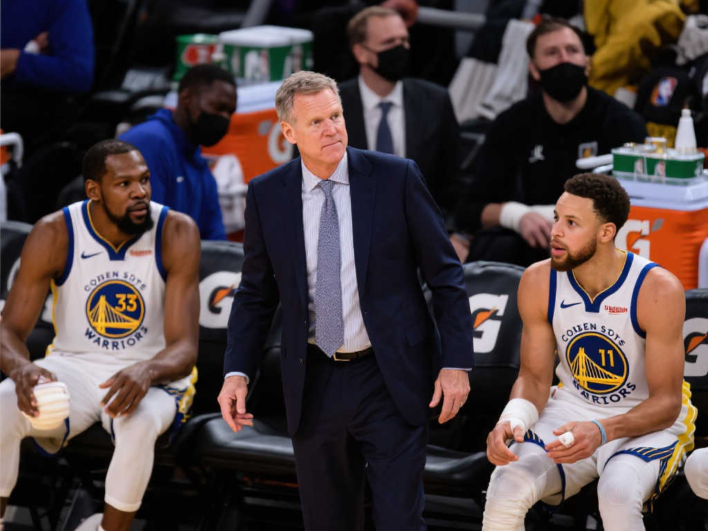 的中场带来 的中场带来